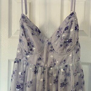 Storia Lavender Floral Maxi Dress